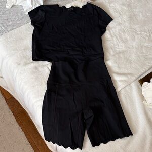 Aerie Black Scalloped Edge Set